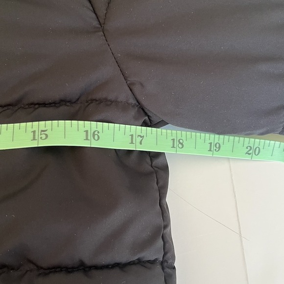 Aeropostale Cropped Puffer Jacket Womens XS Black Hooded Y2K Style Winter Coat - Picture 7 of 12